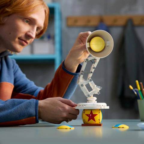 LEGO® Ideas | Disney Pixar Luxo Jr. İnşa Edilebilen Sergileme Modeli 21357