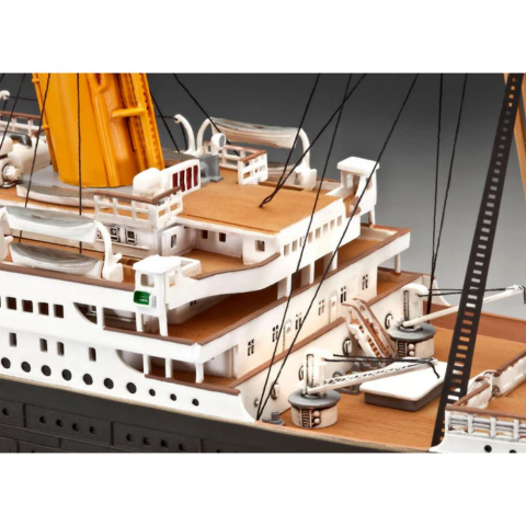 Revell Gift Set/ Hediye Seti 100 Years Titanic