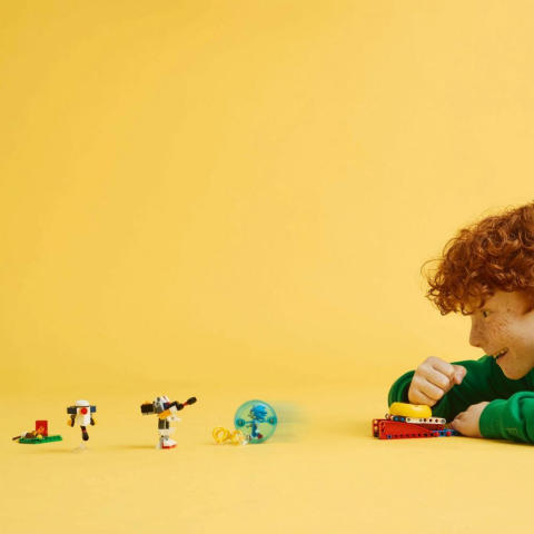 LEGO® Sonic the Hedgehog™: Sonic’in Kamp Ateşi Çarpışması 77001