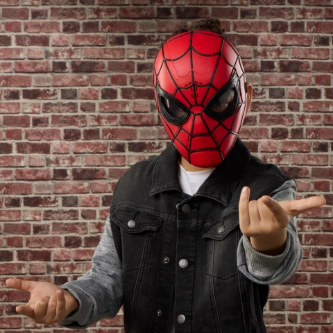 Hasbro Marvel Spider Man Wisecrackin Glow Işıklı ve Sesli Elektronik Maske G2448
