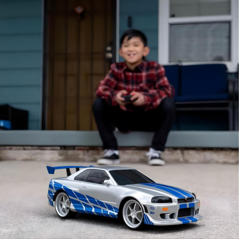 1:24 Fast & Furious Brian’s Nissan Skyline GT-R (R34) Uzaktan Kumandalı Araba