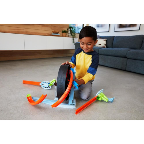 Hot Wheels Dönen Tekerlek Macerası Yarış Seti GJM77