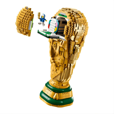 LEGO Editions FIFA Dünya Kupası Resmi Kupa 43020 - 12 Yaş ve Üzeri Çocuklar için Yaratıcı Dekoratif Model Yapım Seti (2842 Parça)