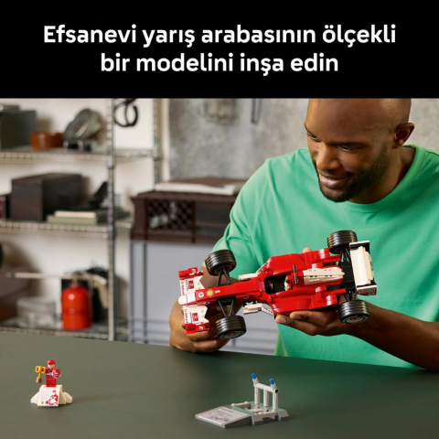 LEGO® Icons Ferrari F2004 ve Michael Schumacher 11375