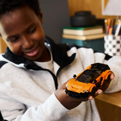 LEGO® Speed Champions McLaren W1 Gerçek Süper Araba 77257