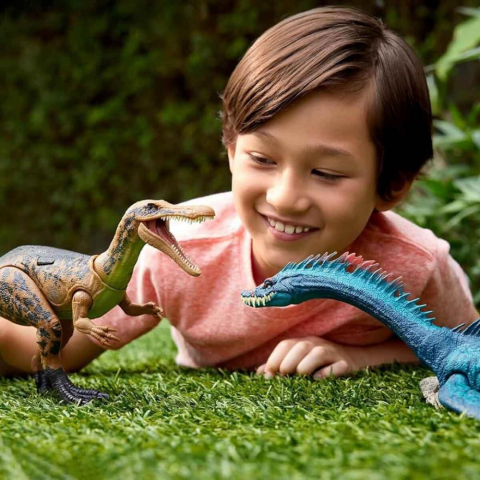 Jurassic World İz ve Sürücü Dinozor Figürleri