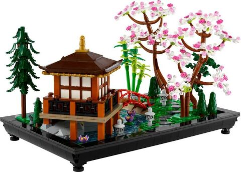 10315 LEGO® Icons Huzurlu Bahçe