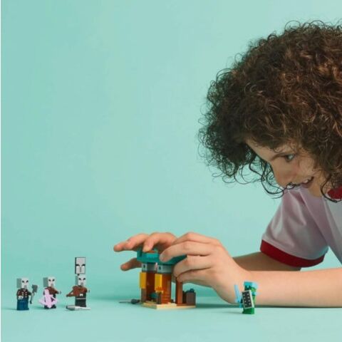 LEGO Serseri Köylü Çöl Sevriyesi 4 Minecraft