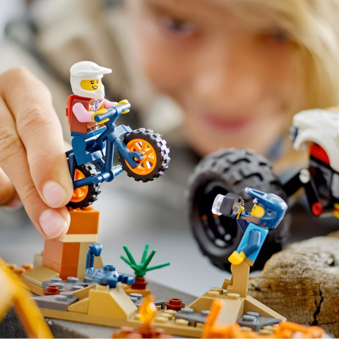 LEGO ® City 4x4 Arazi Aracı Maceraları 60387 - 6 Yaş ve Üzeri Çocuklar Için Oyuncak Yapım Seti (252 Parça)