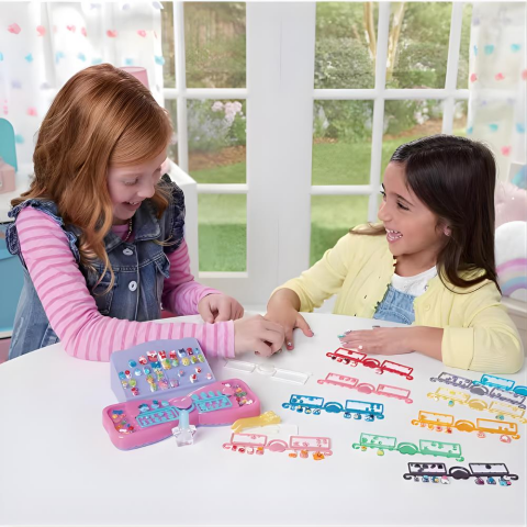 Aquabeads Tasarla ve Sergile Tırnak Atölyesi