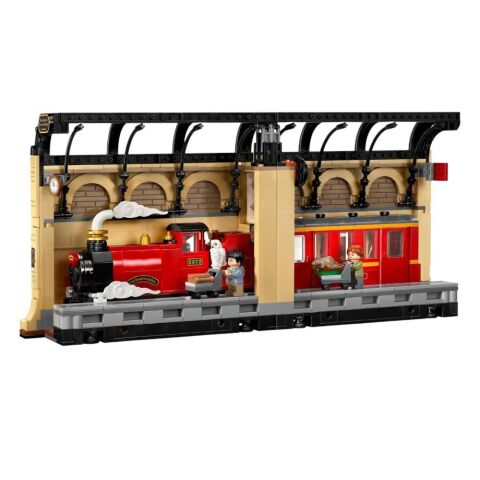 LEGO Harry Potter Hogwart Ekspresi Kitap Köşesi