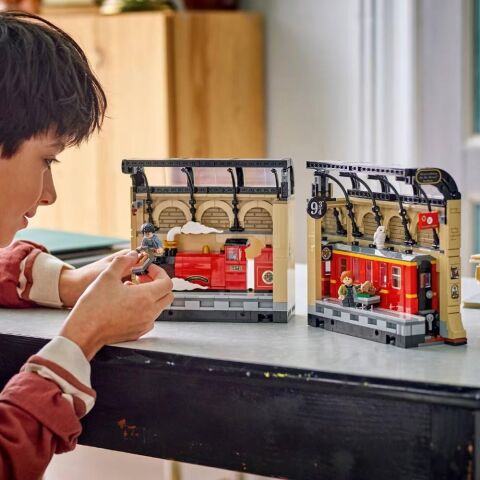 LEGO Harry Potter Hogwart Ekspresi Kitap Köşesi